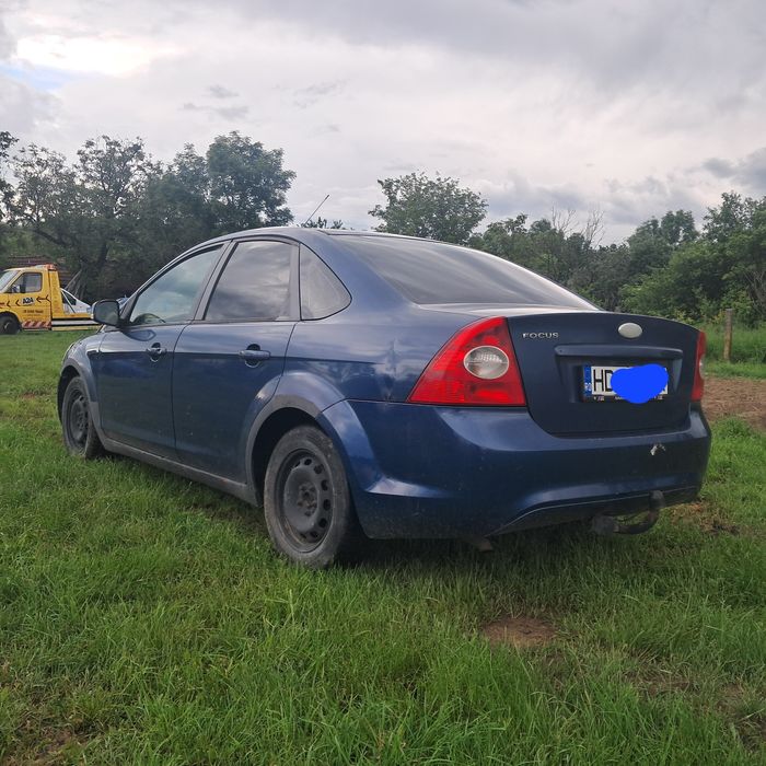 Dezmembrez ford focus
