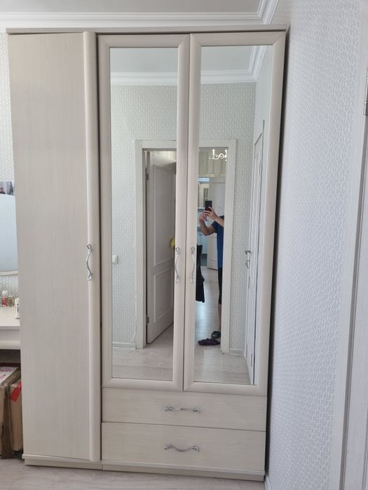 Продам спальный гарнитур б/у