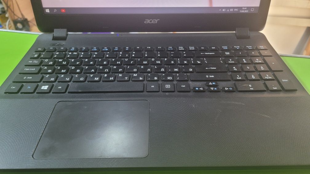 Acer noutbuk sotiladi