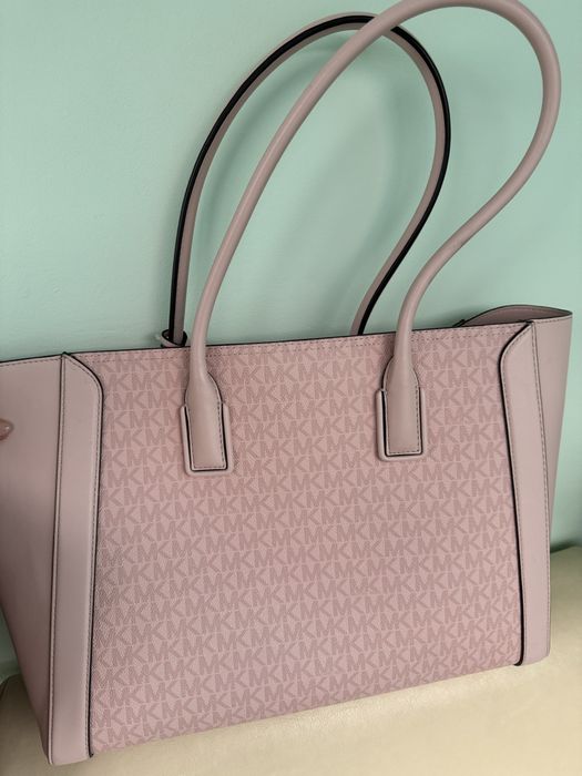 Дамска чанта Michael Kors