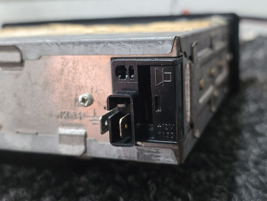 Radio casetofon retro GRUNDIG , automobile retro clasice,  istorice