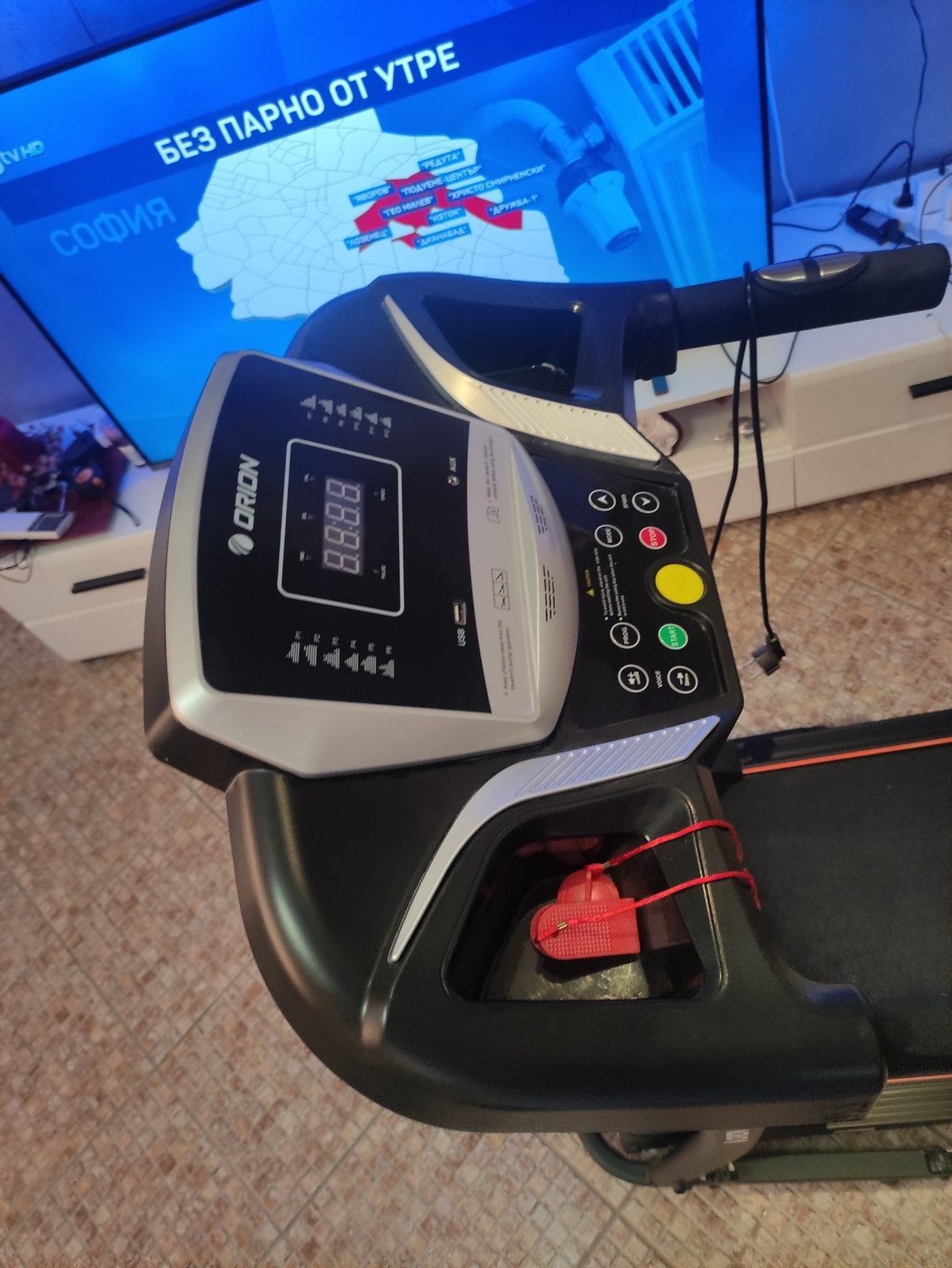 Продавам бягаща пътека ORION CORE Y 3