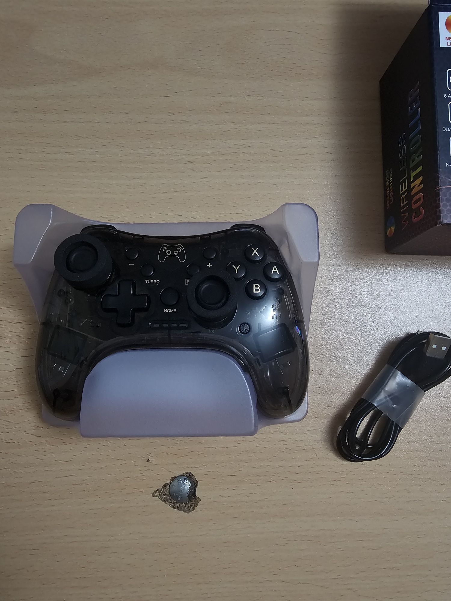 Controller still Xbox-nintendo pentru PC