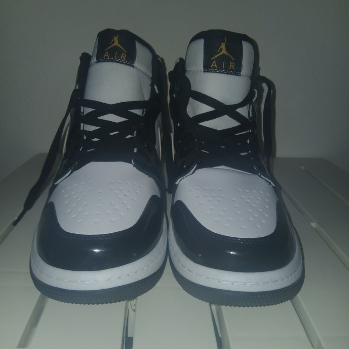 Jordan Air 1 Mid Premium