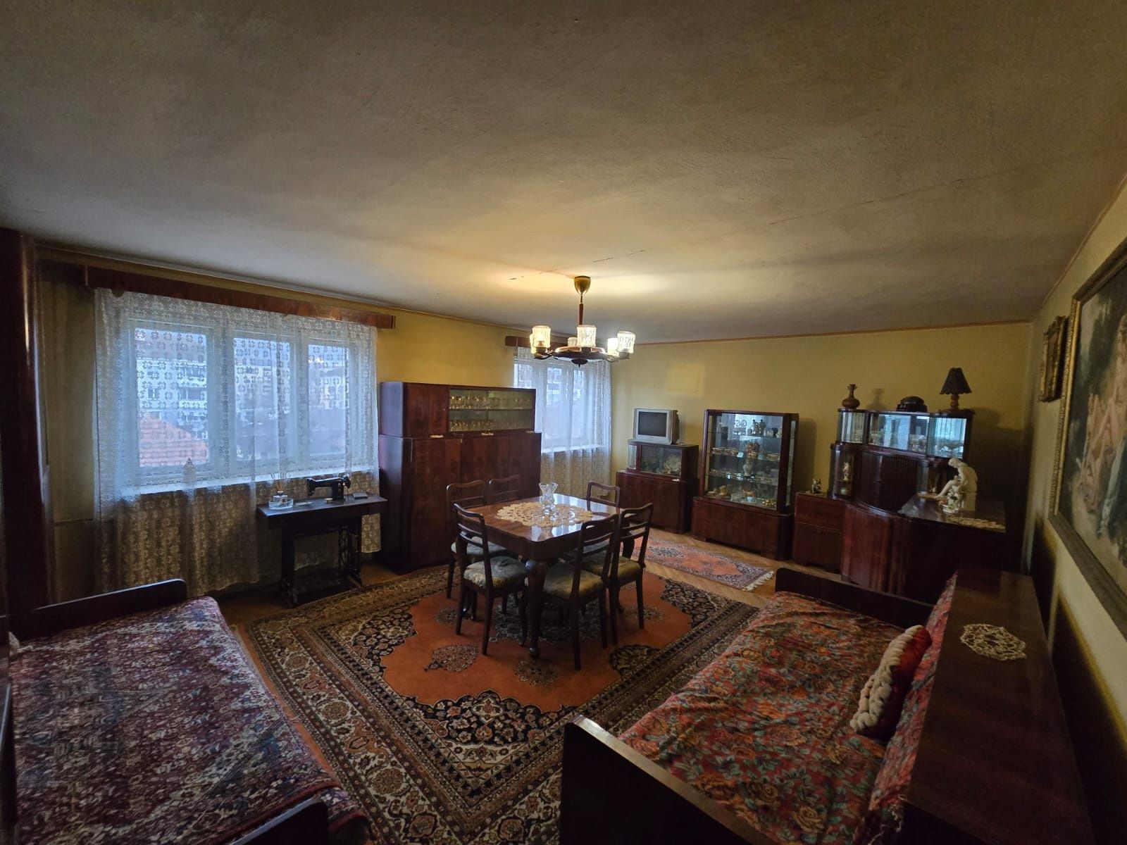 Proprietar vând apartament decomandat 3 camere 90 mp  Brad