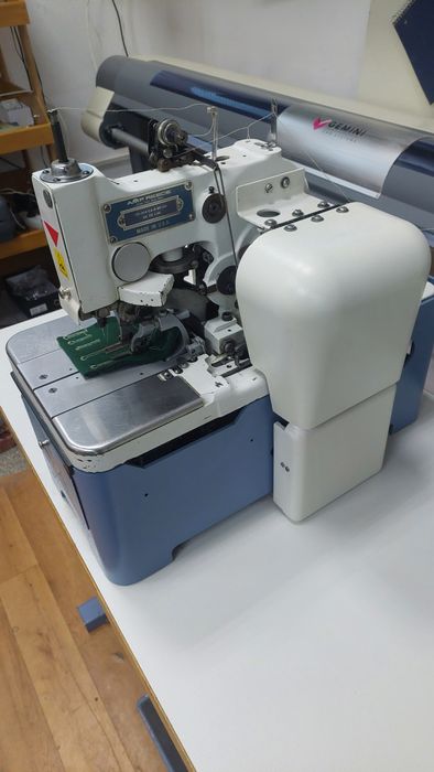 Butoniera grea Reece 101