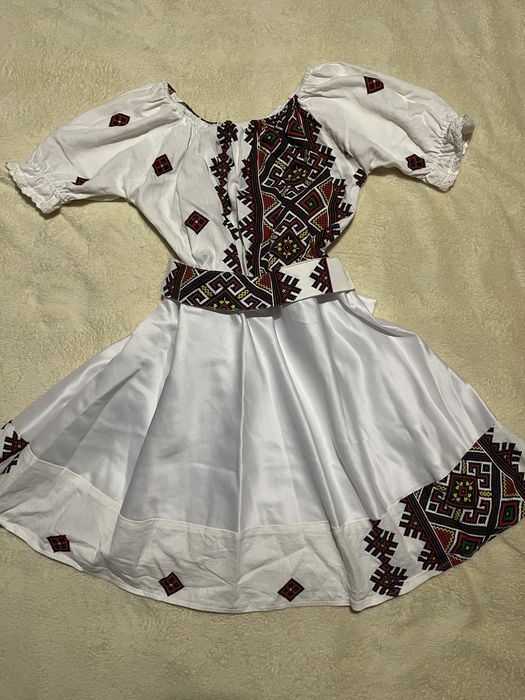 Рокля с етно мотиви