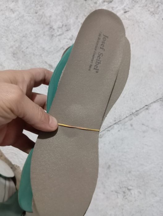 Продавам 100 чифта оригинални стелки Josep Siebel