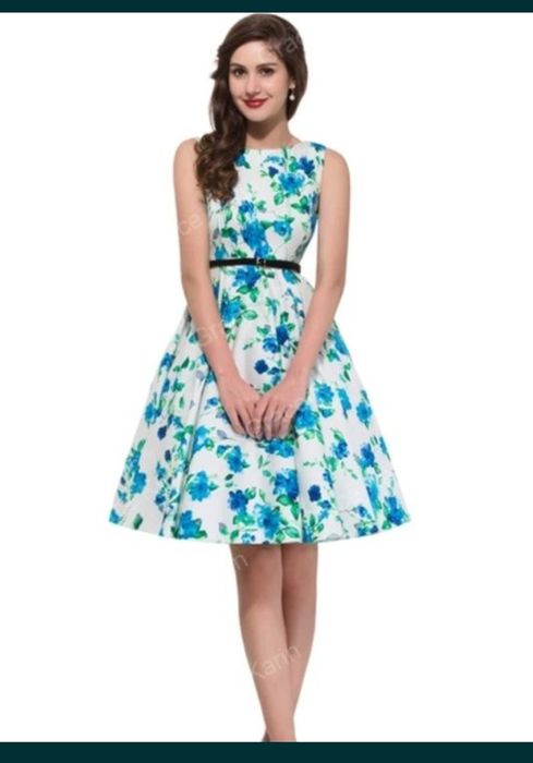 Платья коктейльные, 1 летнее, 2ое с рукавами,  размер S-M