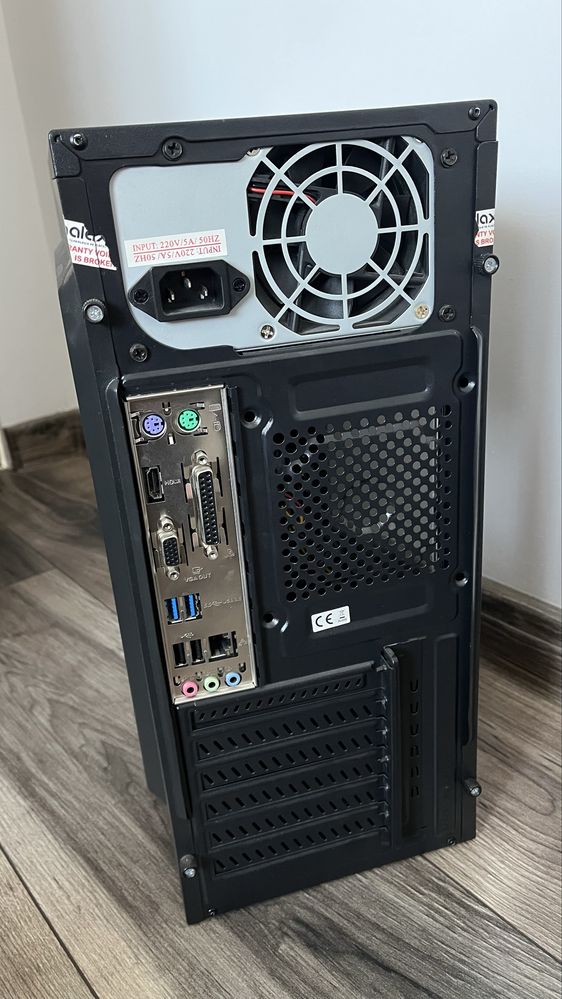 Sistem PC Tower Segotep  Intel Core I3 6100
