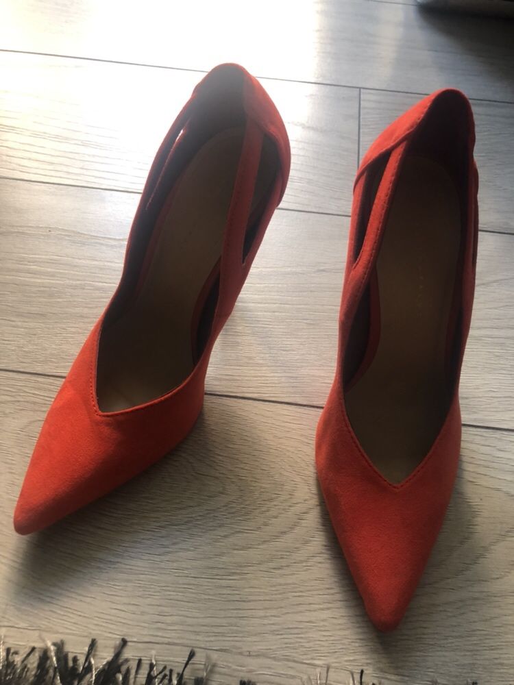 Pantofi stiletto Zara