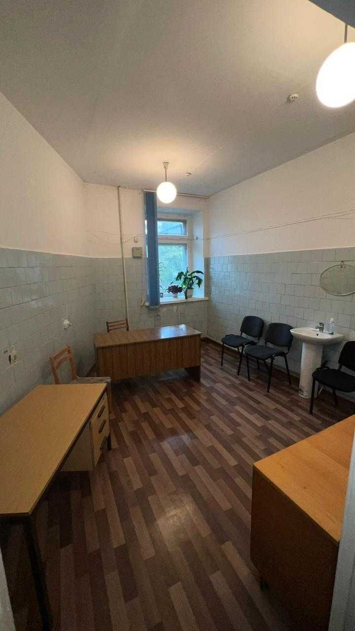 Свободное назначение • 373 м²