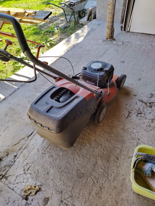 Husqvarna r 151S in stare buna