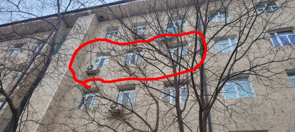 Турткульский шоссе дом 54 квартира 7 Бодрум кафе устиндеги жай сатылад