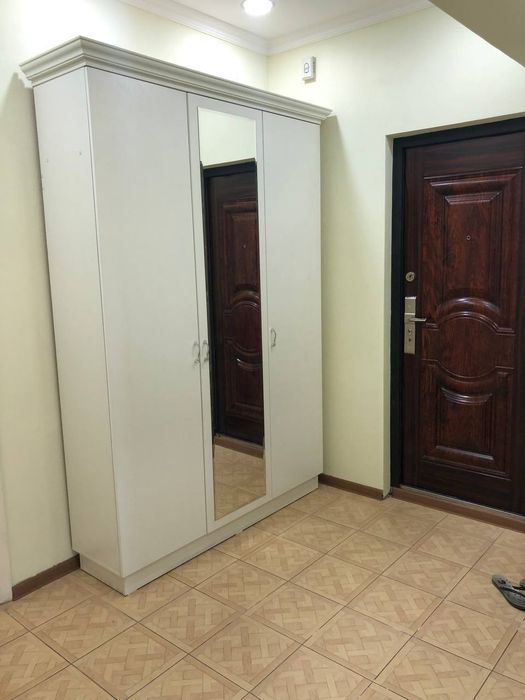 Сдаётся квартра Мирабадский район Госпитальный рынок 89м2