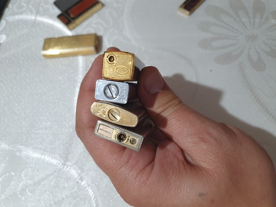 Brichete vechi pe gaz