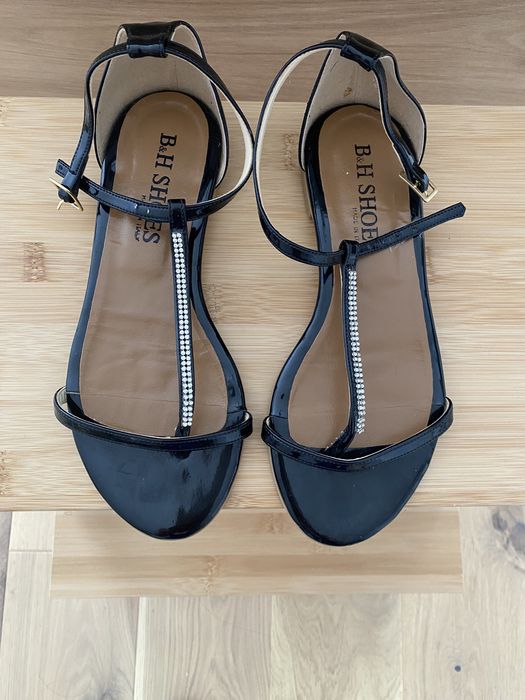 Vând sandale piele made in Italy