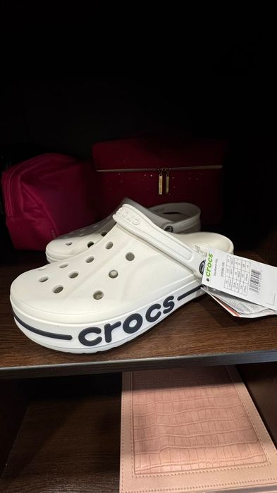 Продам Crocs оригинал