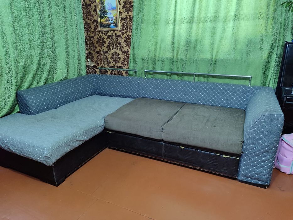 Отдам диван бесплатно