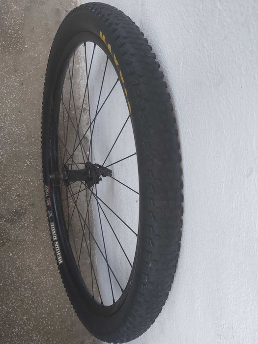 Roata de fata completa pt bicicleta 29" Stout