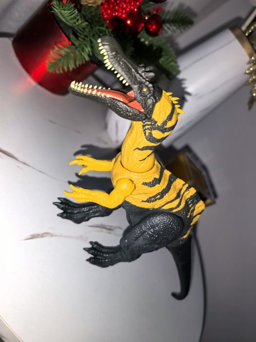 Dinozaur figurina cu sunete nou