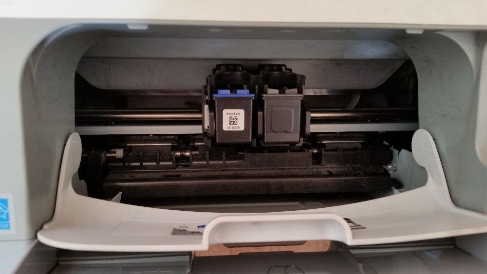 Принтер HP Deskjet F2280 All-in-One