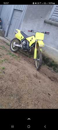 Vand cross suzuki