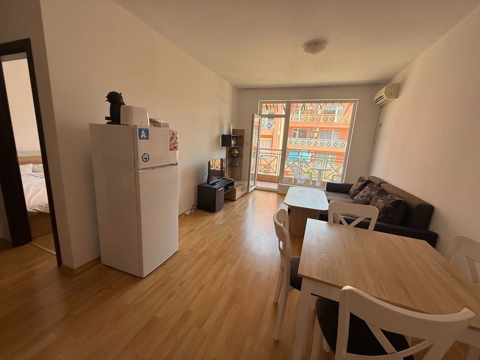 Продава се Двустаен апартамент в к.к. Слънчев бряг - 57 кв.м за 948 €/кв.м - Снимка #1