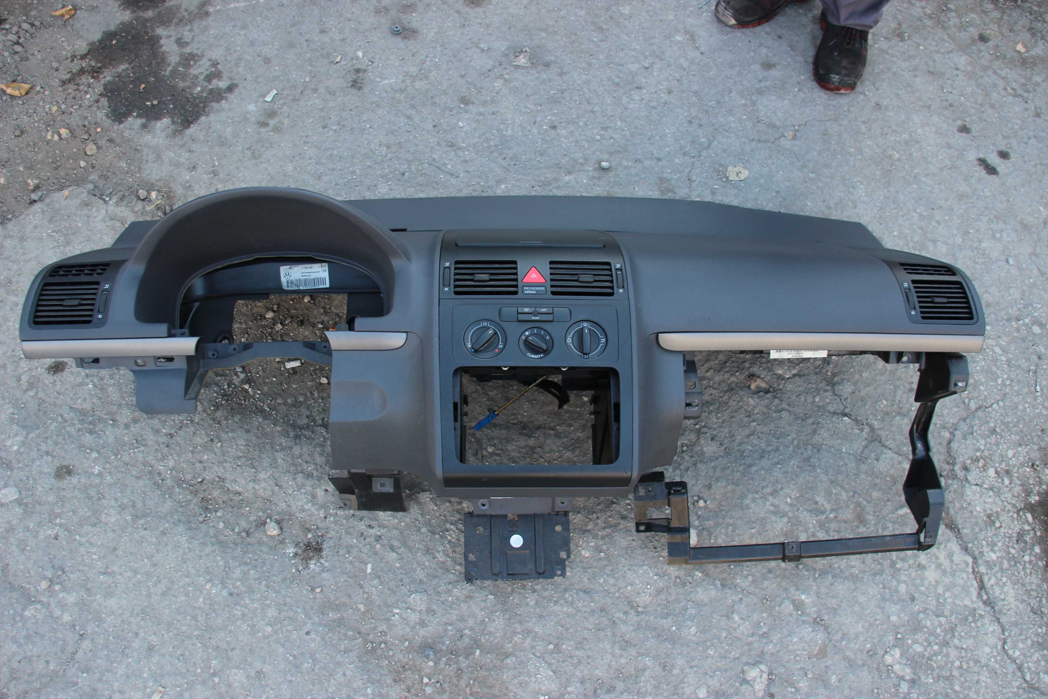 Табло за Фолксваген Туаран 2006 г. VW Touran