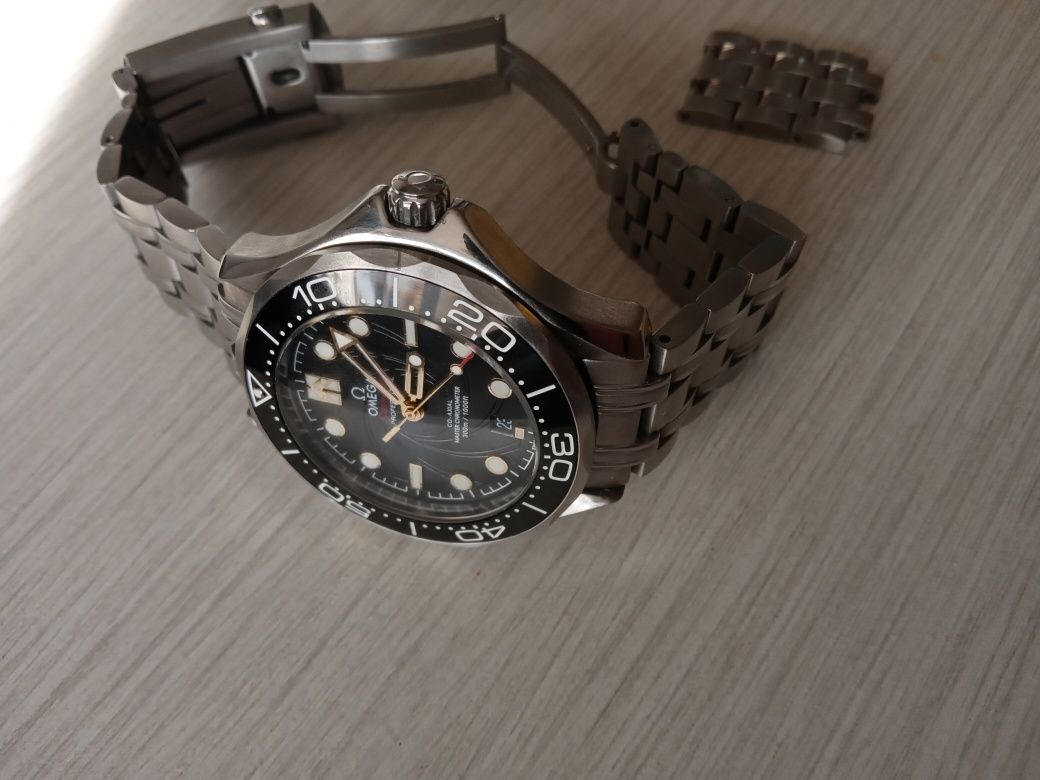 Omega Seamster Co-Axial