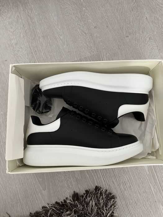 Alexander Mcqueen