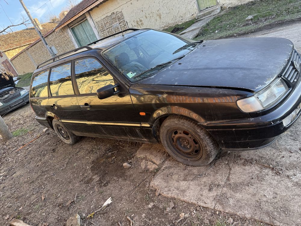 VW passat b4 1.8i САМО НА ЧАСТИ