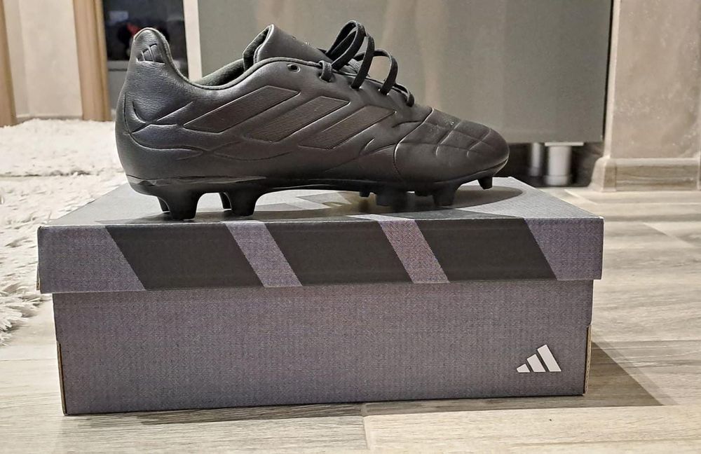 Ghete de fotbal Copa Pure 3FG nr.42