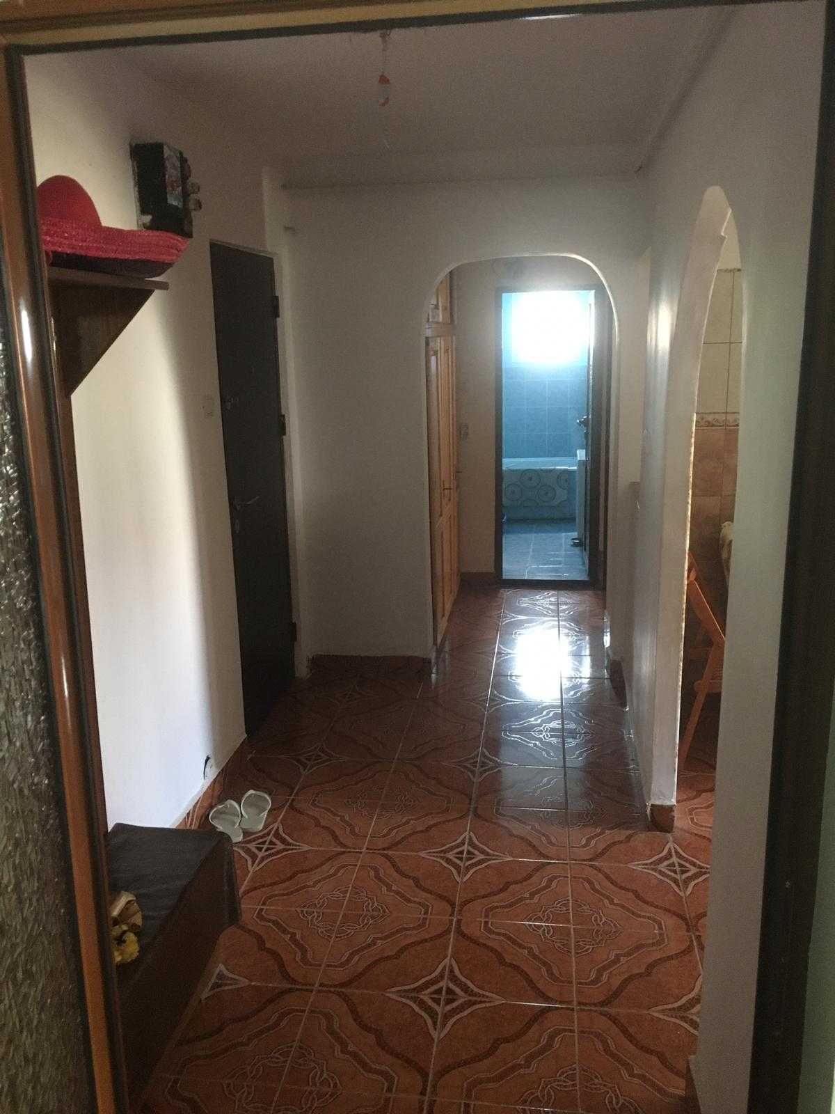 Vanzare apartament Tirgu-Ocna (zona Tabacari)