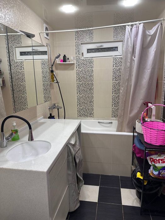 Продажа кв гостиница Саехат, Safia  максим горкий 4/2/5 75м2 евро рем