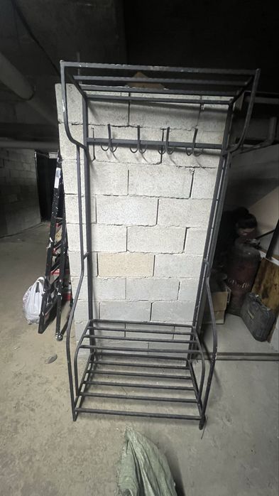 Вешалка железная