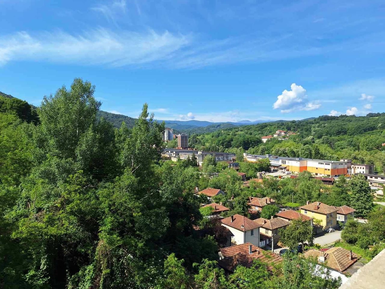 Продава се Тристаен апартамент в Габрово, Център - 70 кв.м за 605 €/кв.м - Снимка #3