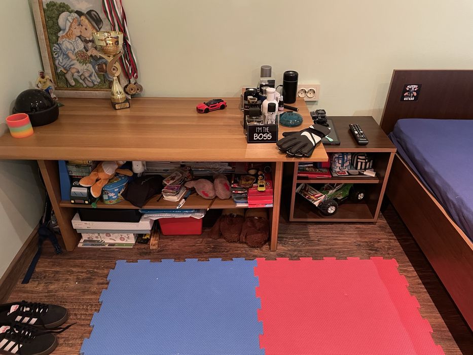 Обзавеждане за спалня + холна масичка