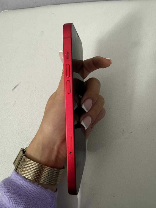 Продава перфектен iPhone 14 plus