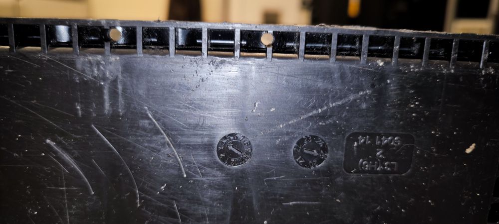 Акумулатор Gigawatt 74AH 680A R+