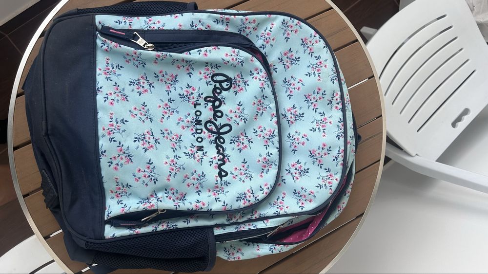 Голяма ученическа момичешка синя раница Pepe Jeans