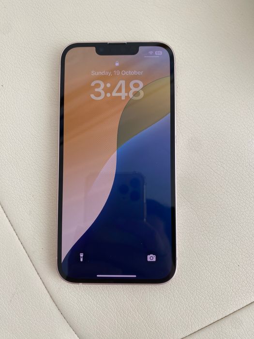 iPhone 13, 256GB като нов + много подаръци