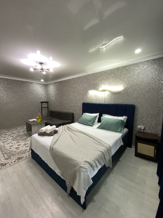 По часам Люкс 1ком в центре  Тараза