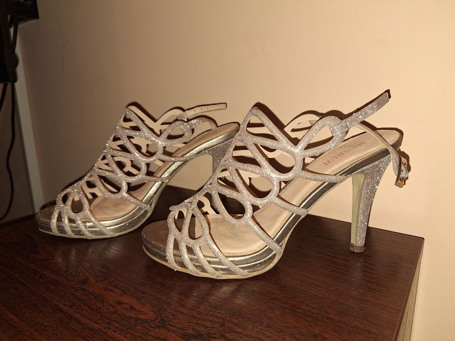 Сандали Menbur на ток, 39 номер с бляскав ефект + ПОДАРЪК чанта