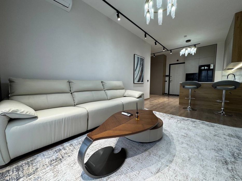 Akay City Продается 2 комнатная квартира ремонт Дархан ул.К.Ниязова