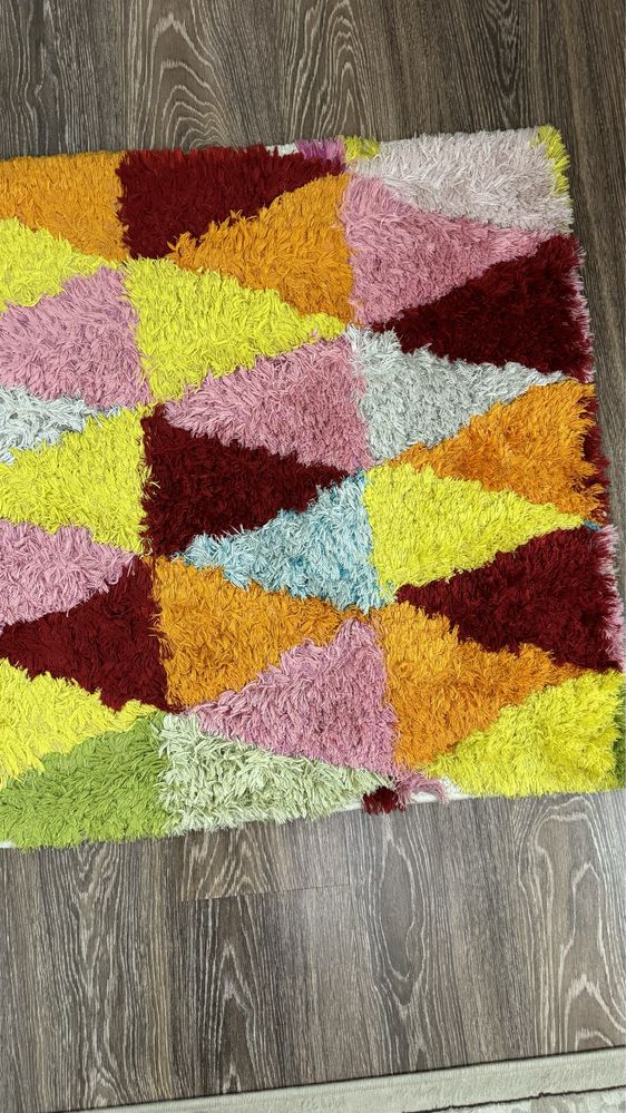 Разноцветный коврик