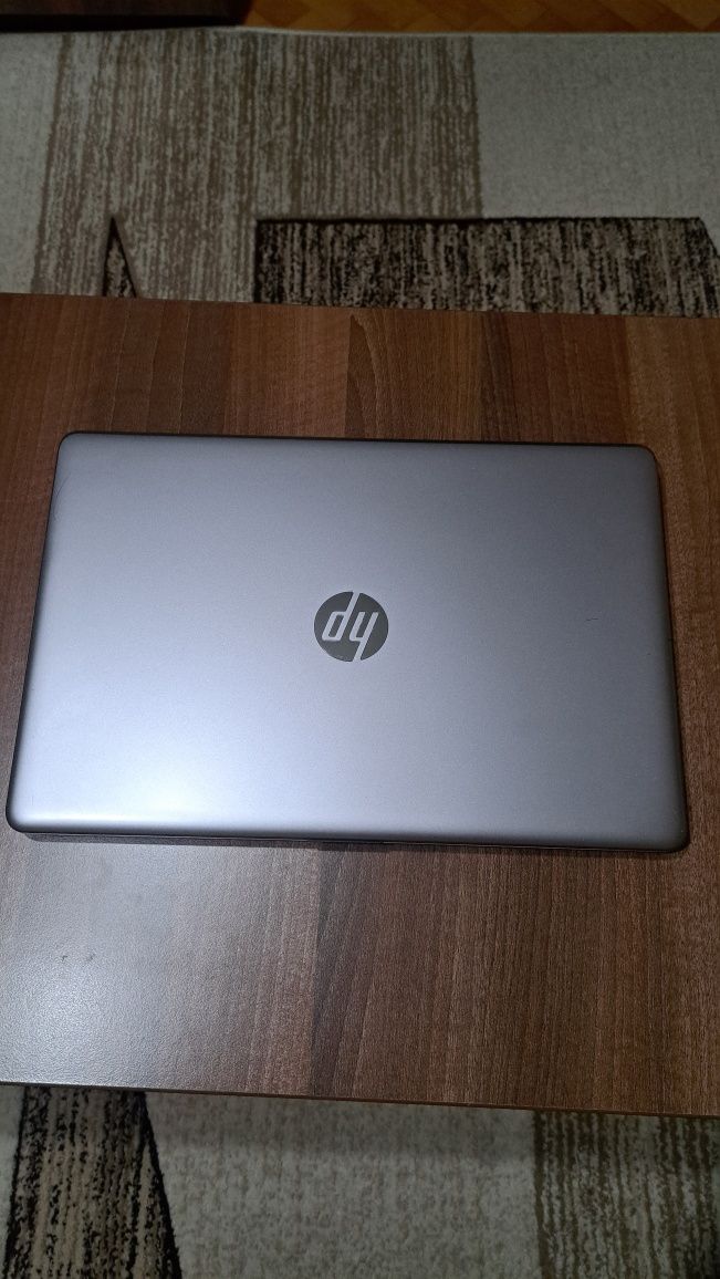 Laptop HP 250 G6 i3 gen.6 SSD 8GB DDR4