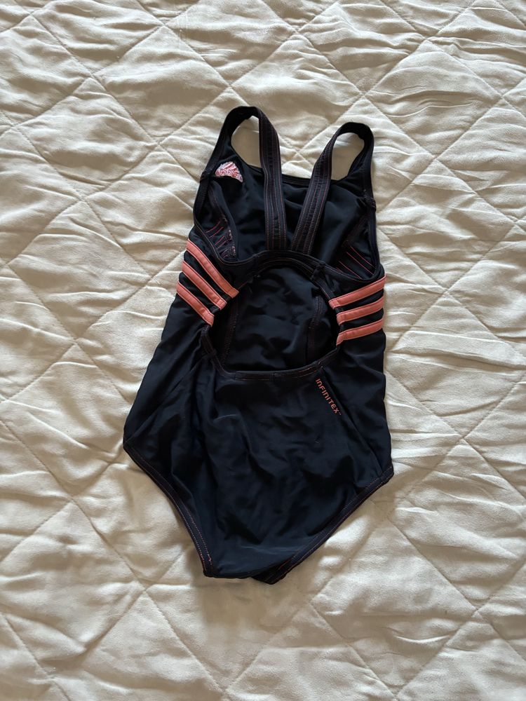 Costum de baie Adidas 6-7 ani