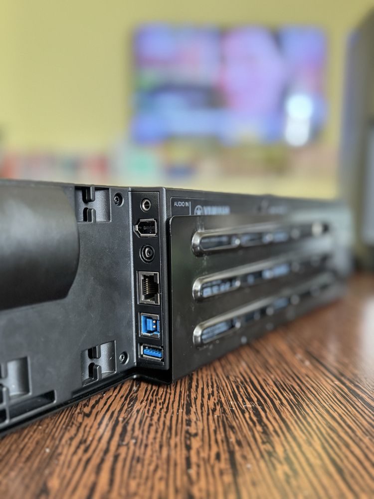 sistem videoconferinta YAMAHA cs-700