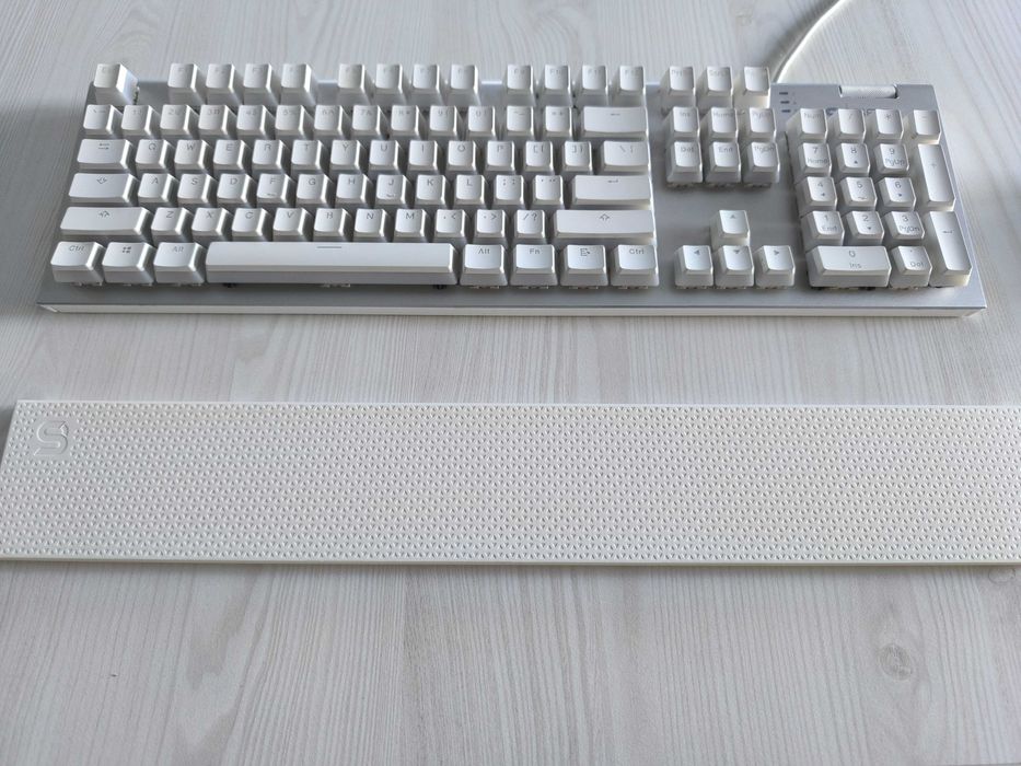 Pc/Calculator - Sistem mITX, Monitor Dell, Tastatura Mecanica, Mouse